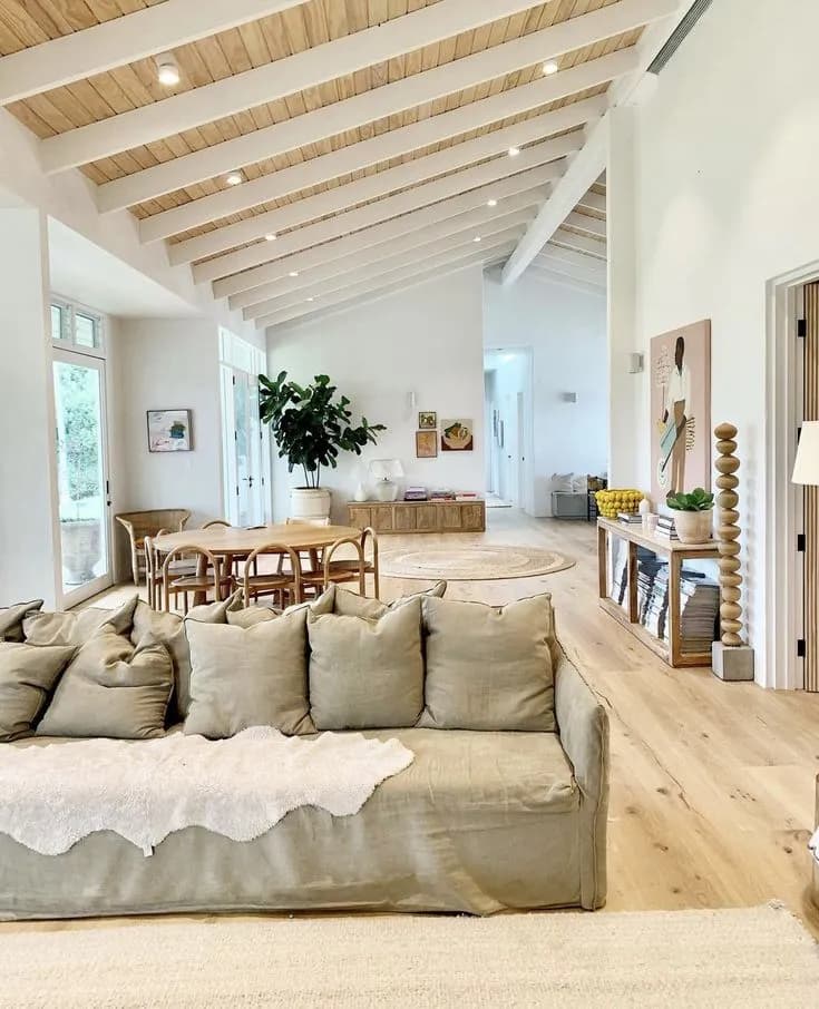 Equipo de Construcción Maldonado planificando viviendas